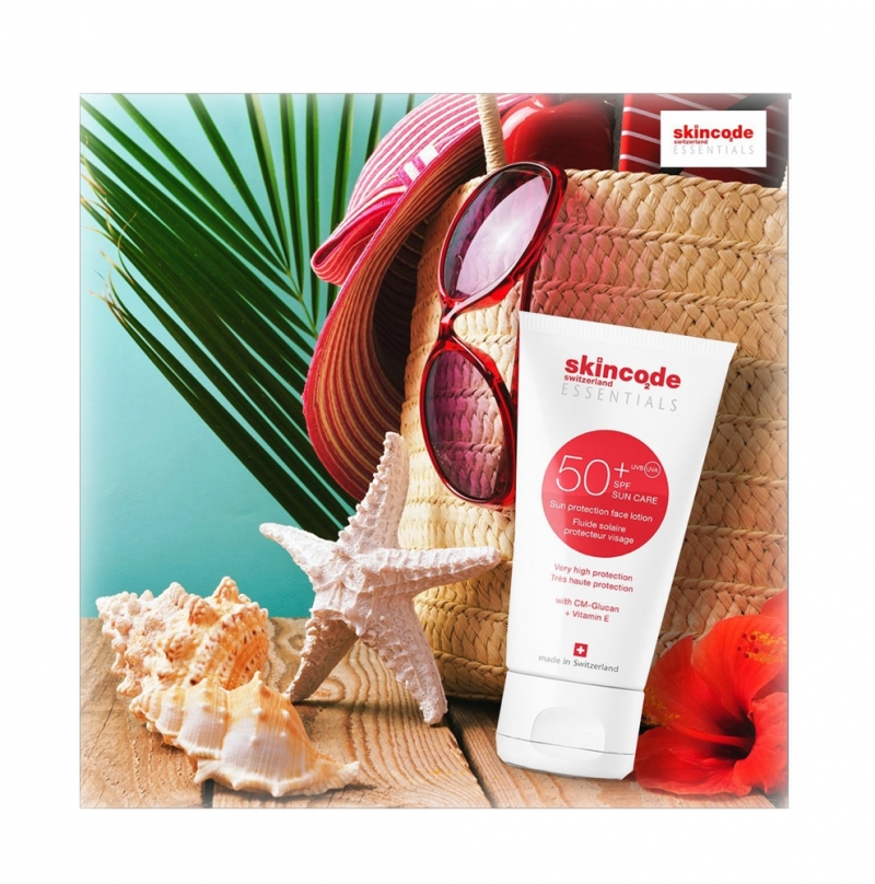 Nhũ tương chống nắng phổ rộng Skincode essential sun protection face lotion spf 50+